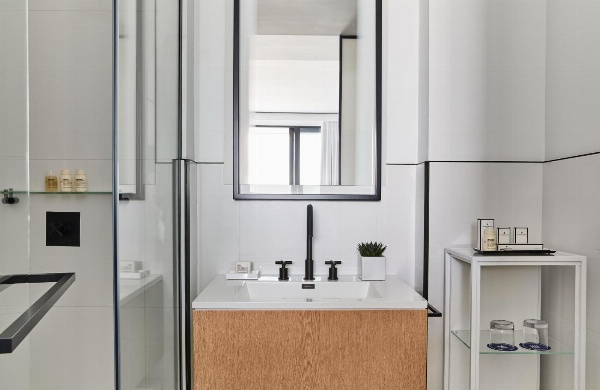 THE WILLIAM VALE Main image